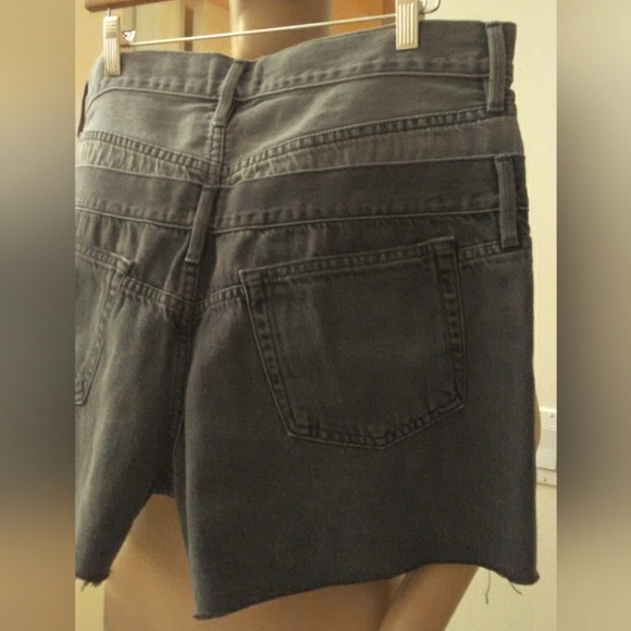 BNWT JEAN SHORTS BY FRAME ( HIGHLINE) SZ.31 2 TONE. WASHED BLACK & GREY  🔥🔥🔥 - Picture 8 of 9